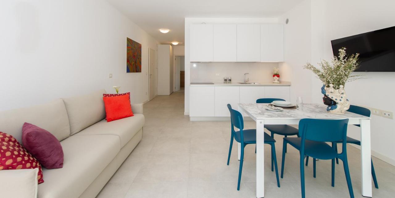 Ariston Teatro Luxury Aparthotel Grado Exterior foto